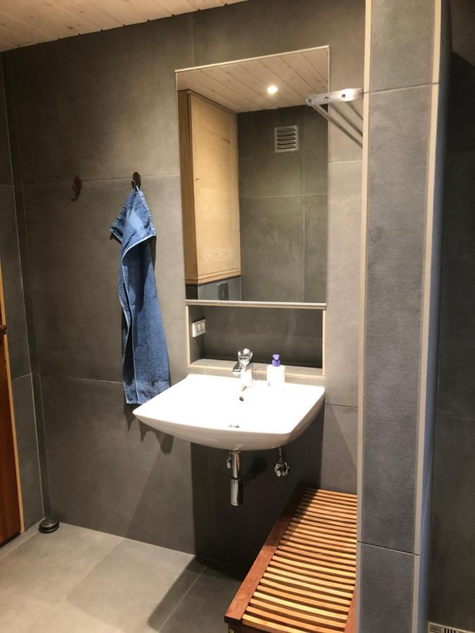 Lindegaardapartment - Woods And Sea 하일스 외부 사진